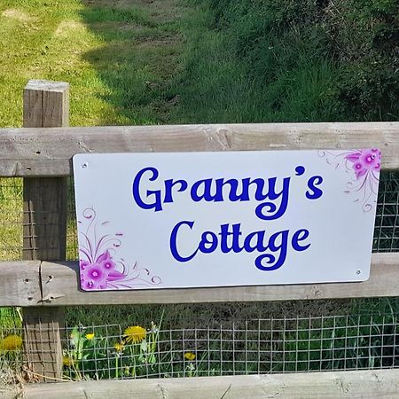 Granny'S Cottage, A Lovely Lakeside Cottage Donegal Town Exteriér fotografie